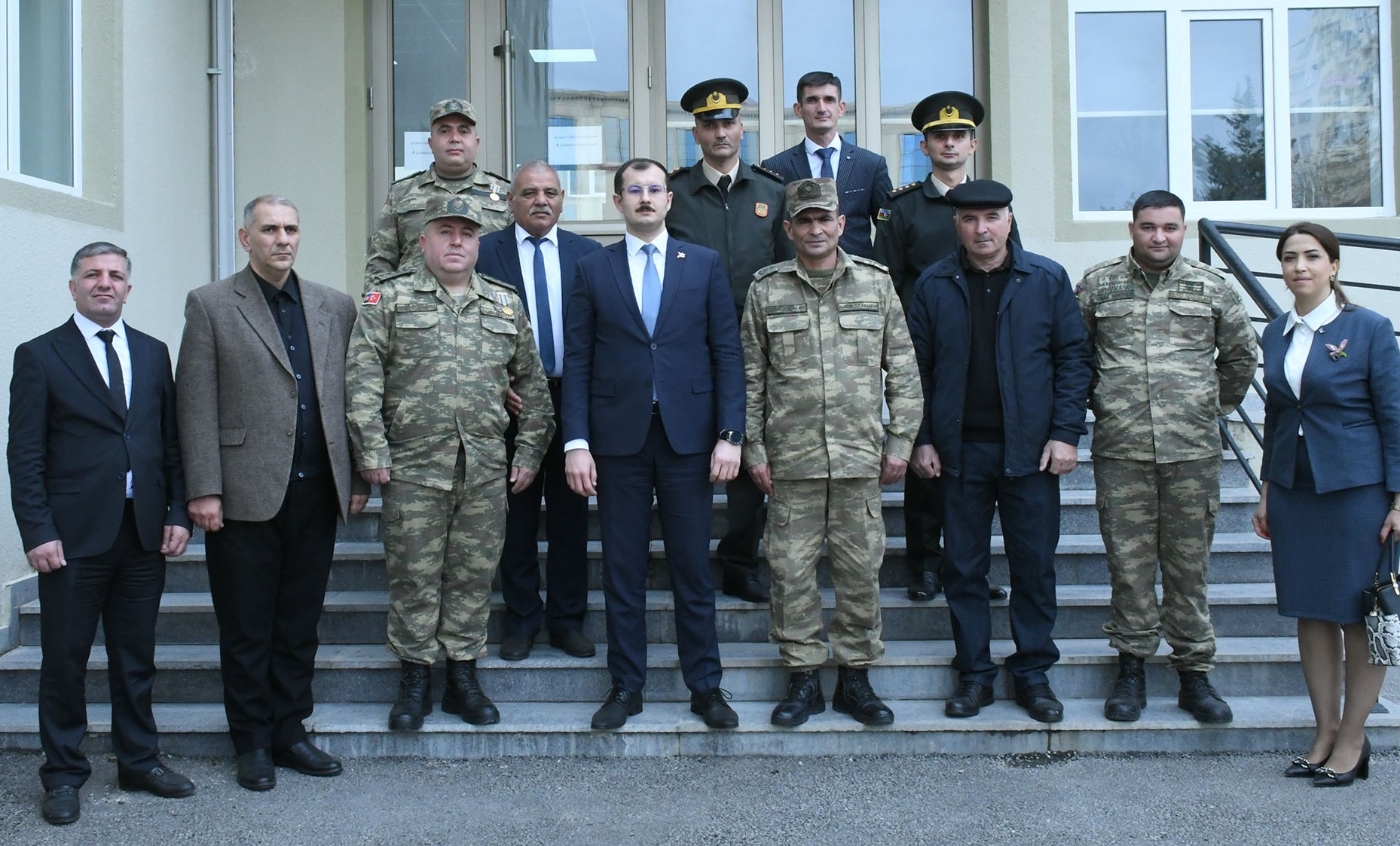 Abşeron və Sumqayıt üzrə Vətən müharibəsi iştirakçısı olan təhsil işçiləri ilə görüş
